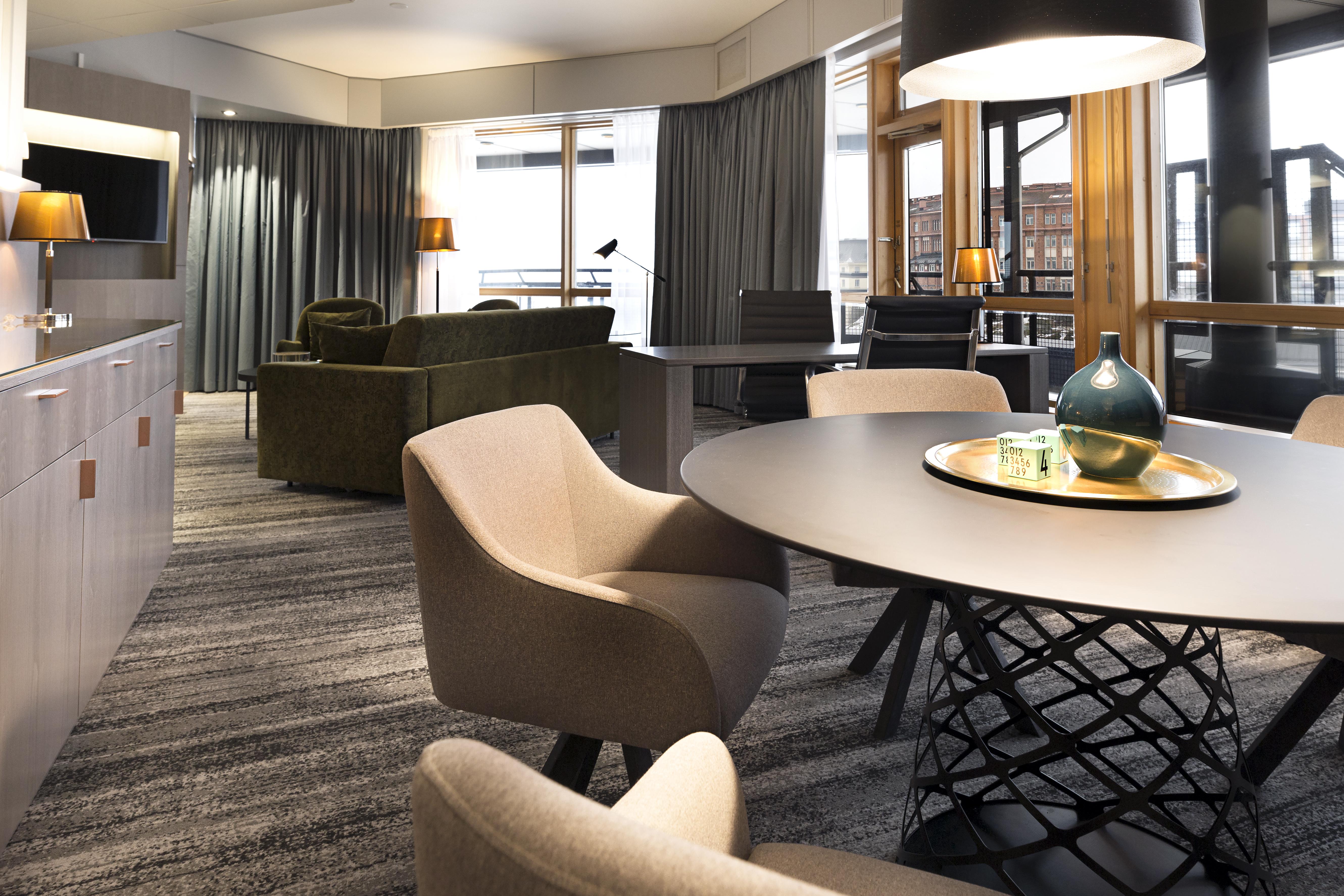 Hilton Helsinki Strand Exterior photo The interior of the new lounge
