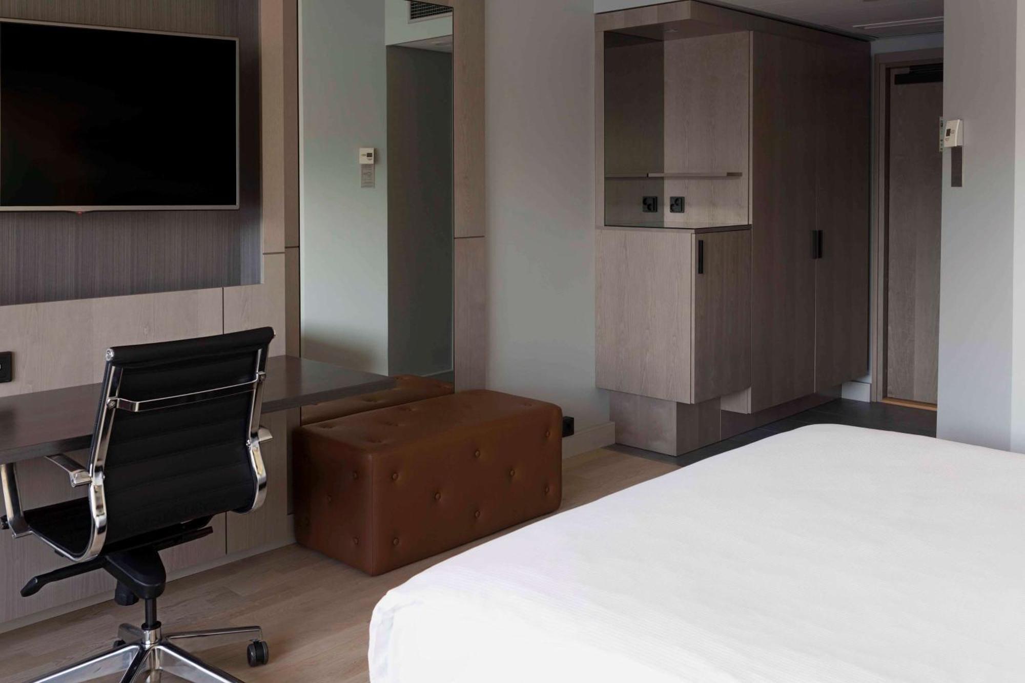 Hilton Helsinki Strand Exterior photo